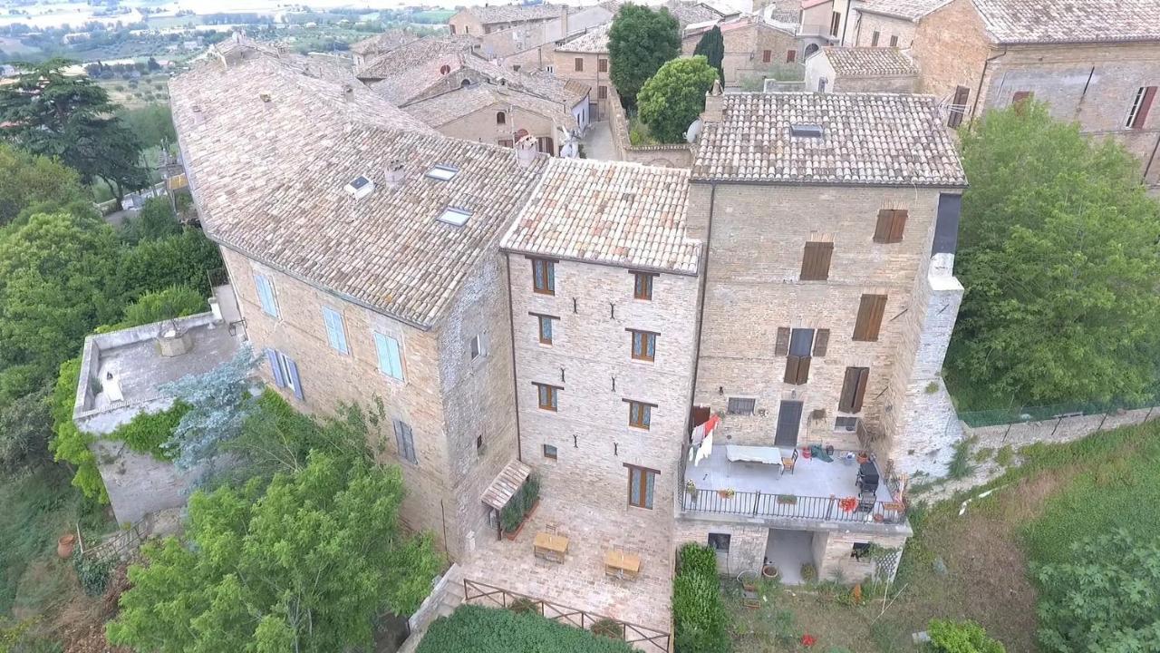 Montecosaro  Il Castello Affittacamere المظهر الخارجي الصورة